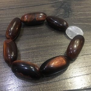 CLEAR QUARTZ AND RED TIGERS EYE